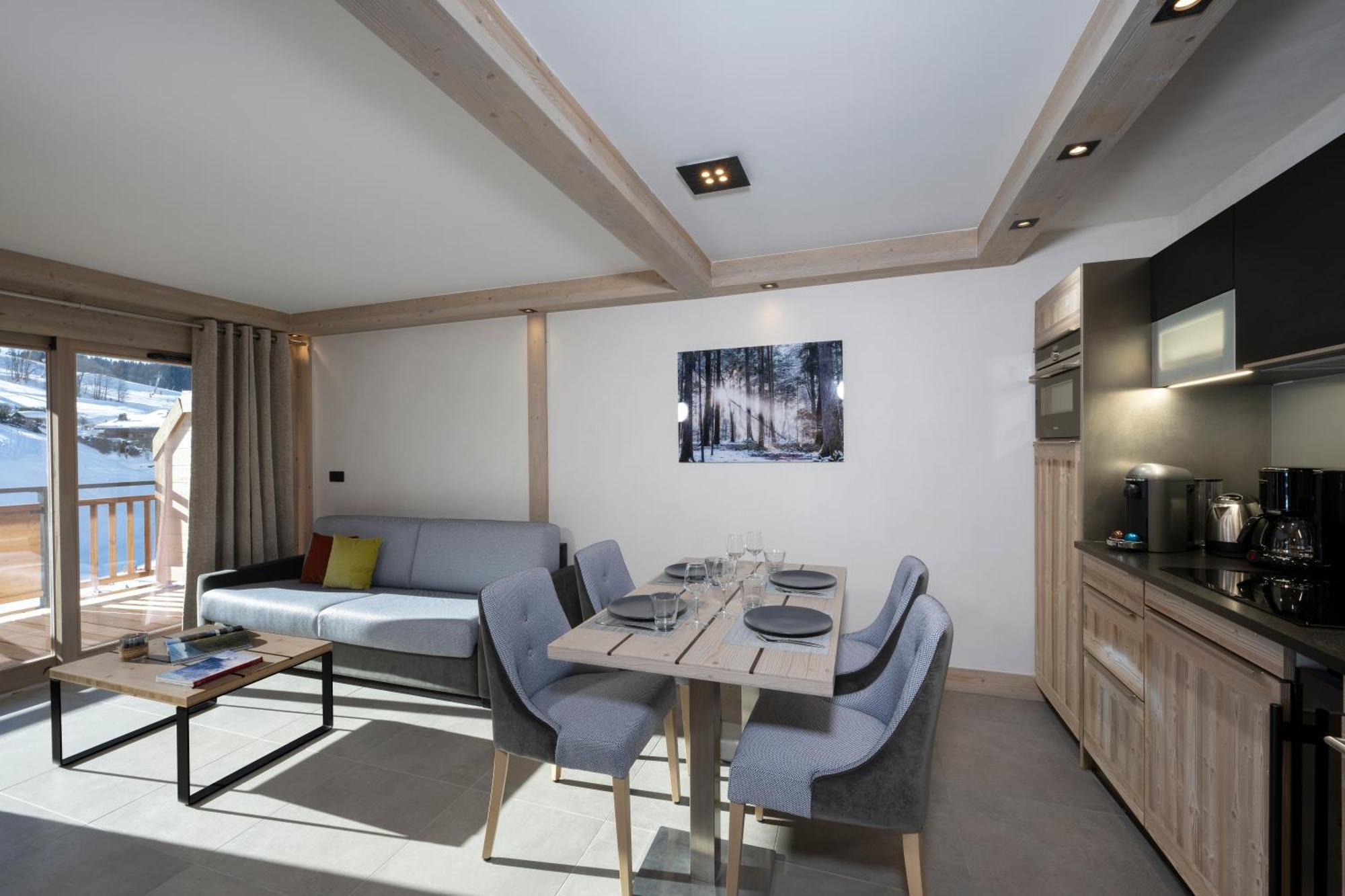 Mgm Hotels & Residences - Residence Le Roc Des Tours Le Grand-Bornand Szoba fotó